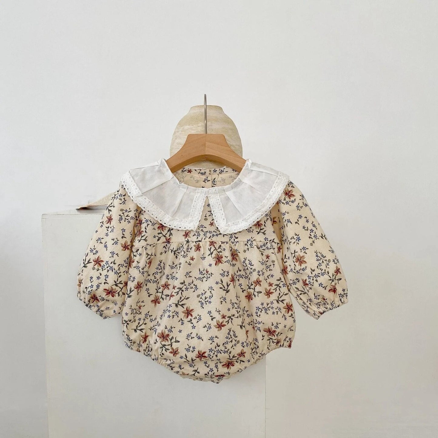 Baby Girl Spring Vintage Floral Bodysuit Kids Lace Hollow Out Peter Pan Collar Cotton Jumpsuit, Romper